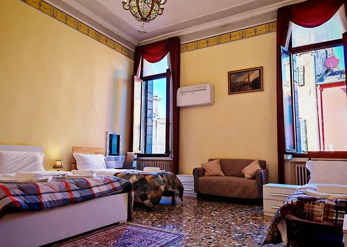 Venice Tourist House